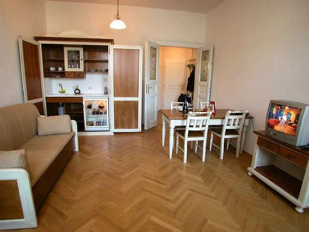 Artesse Hotel Prag Apartment
